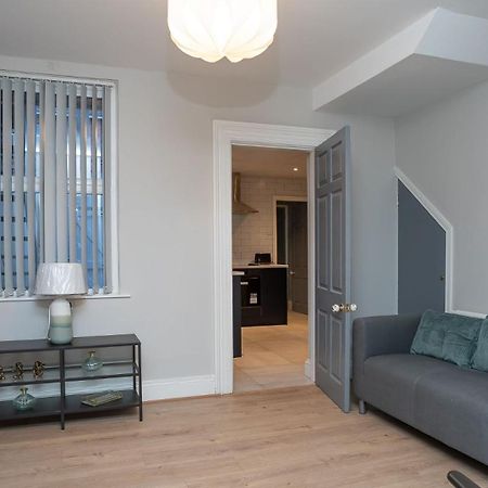 1 Bdr Apartment At Queens Uni By Belfast City Breaks Eksteriør bilde