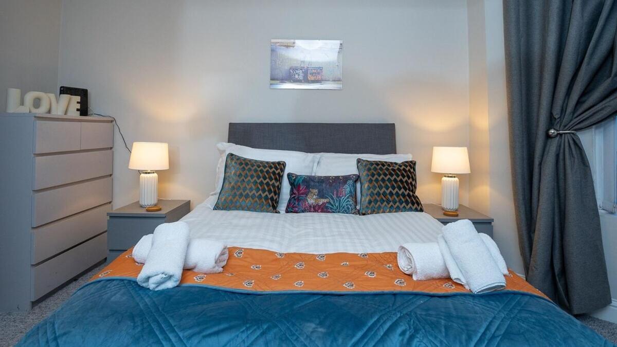 1 Bdr Apartment At Queens Uni By Belfast City Breaks Rom bilde